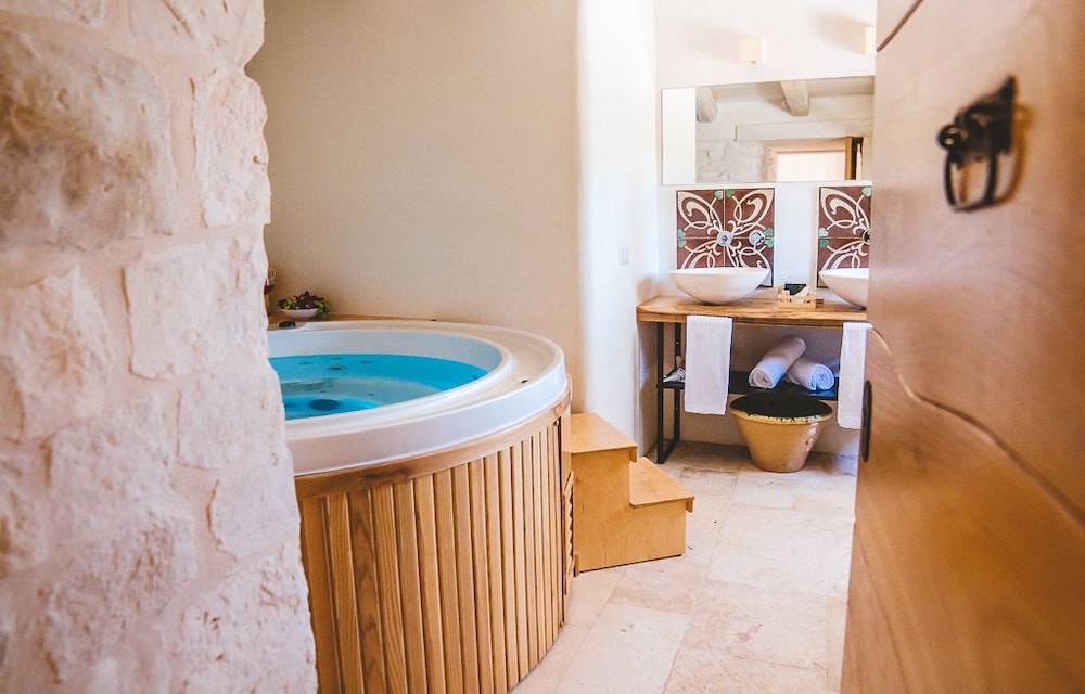 Quadruple Room, Jetted Tub (Trullo) photo 3