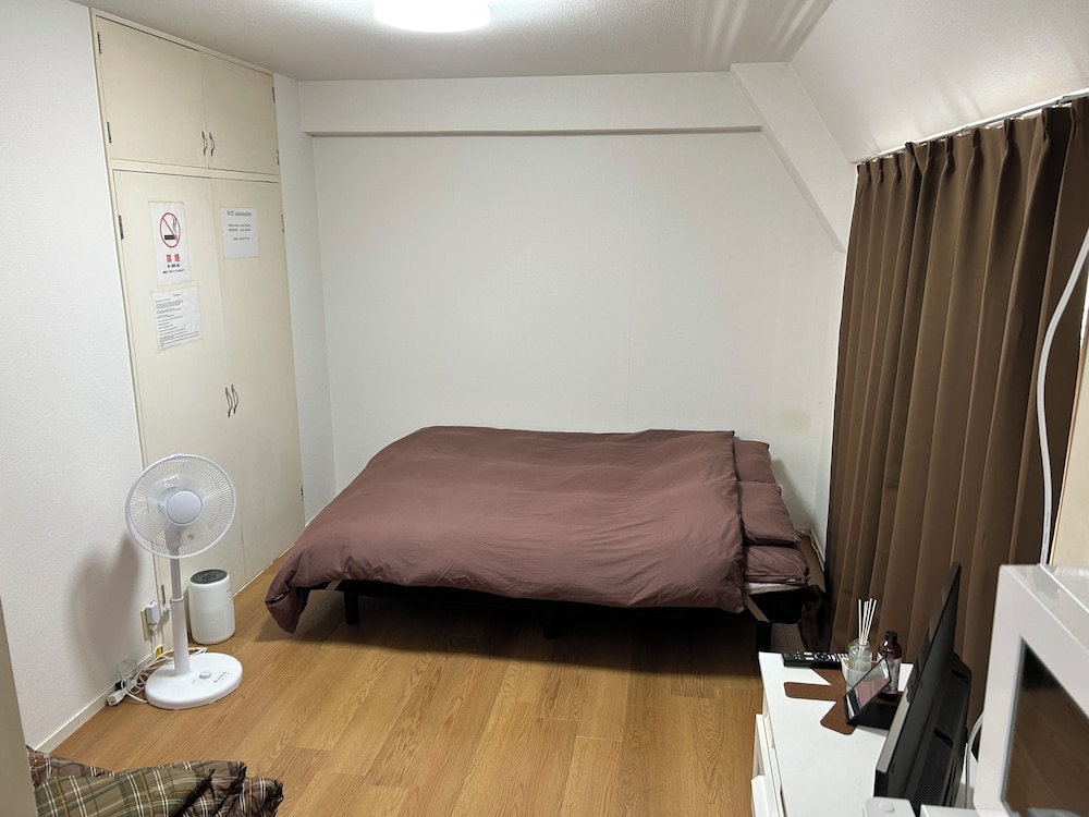 Standard Room, Non Smoking (202) - Photo 11