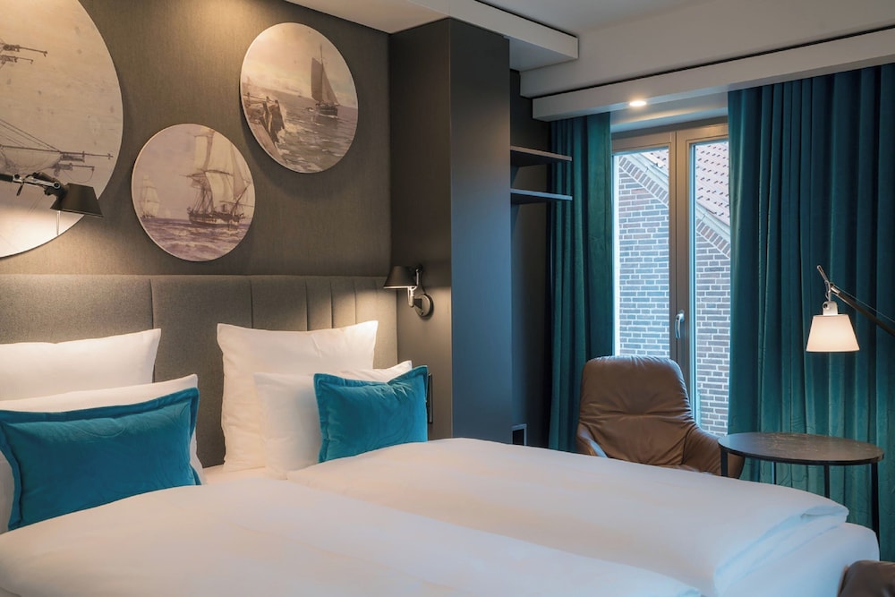 Room (THE ONE with King Bed) photo 2