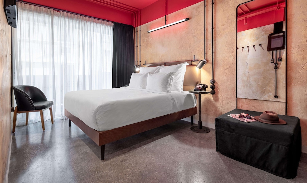 Urban Double or Twin Room with Balcony