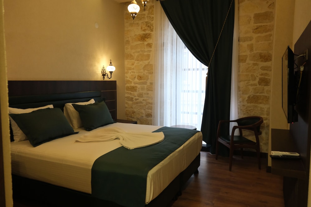 Standard Double Room, City View photo 1