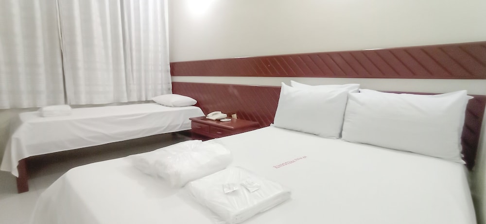 Basic Quadruple Room photo 2