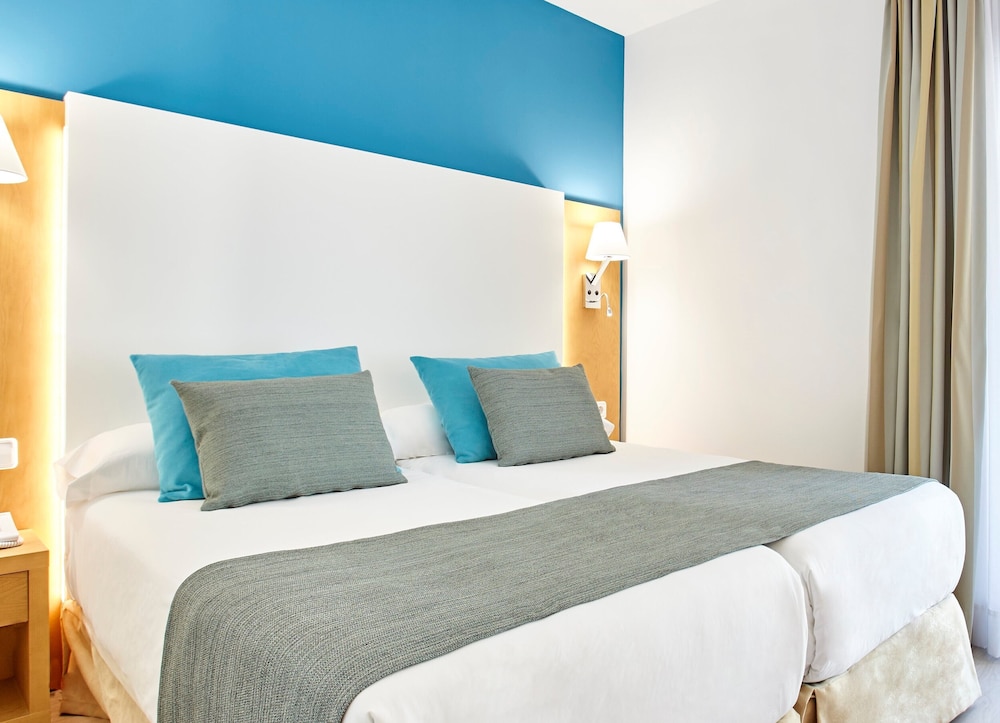 Double Room, Balcony, Garden View