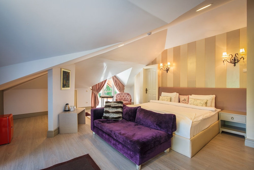 Honeymoon Double Room