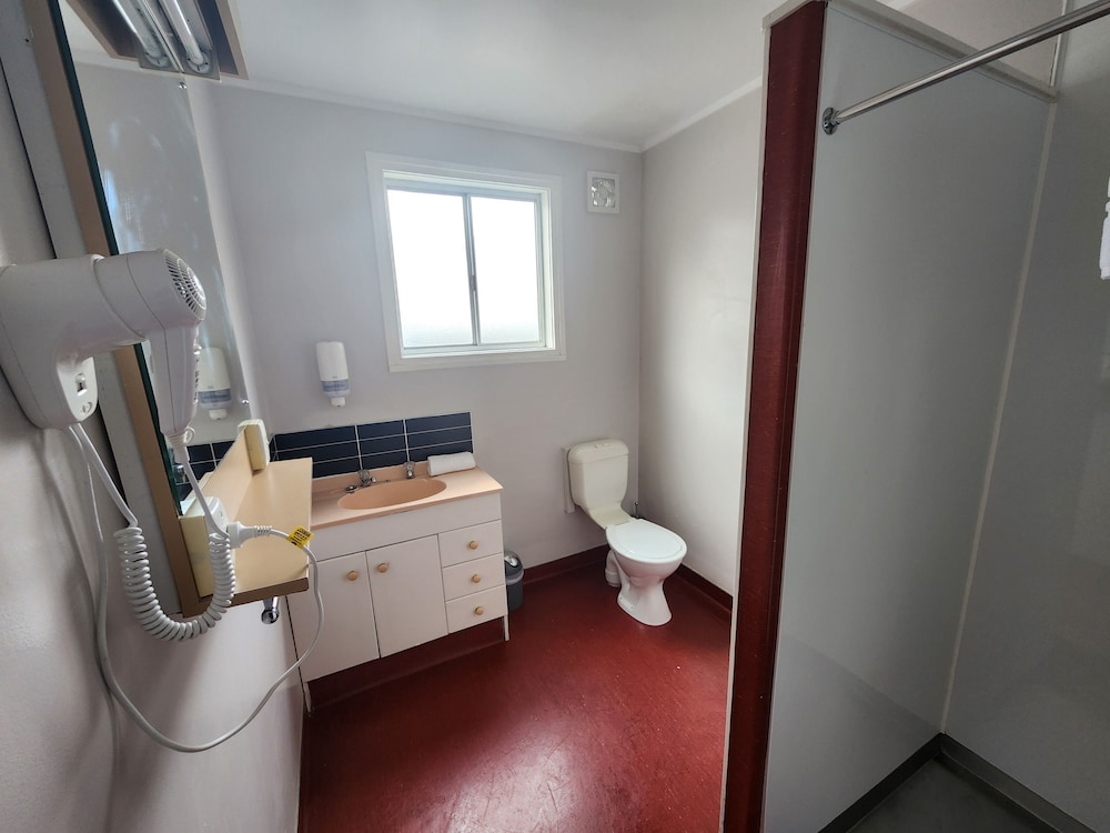 Studio (Quad) - Photo 7