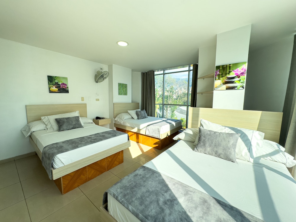 Standard Triple Room photo 2