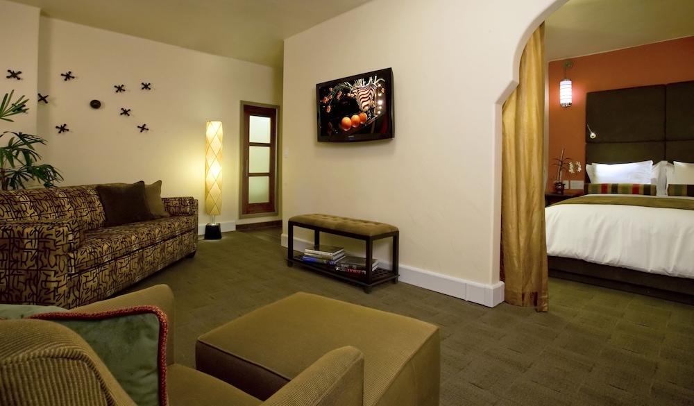 Junior Suite, 1 Queen Bed with Sofa bed (Alcove) - Photo 3