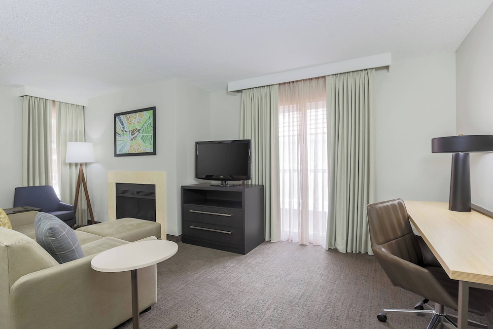Studio, 1 King Bed With Sofa Bed, Fireplace (Mobility/Hearing Access, Roll-In Shwr) photo 1