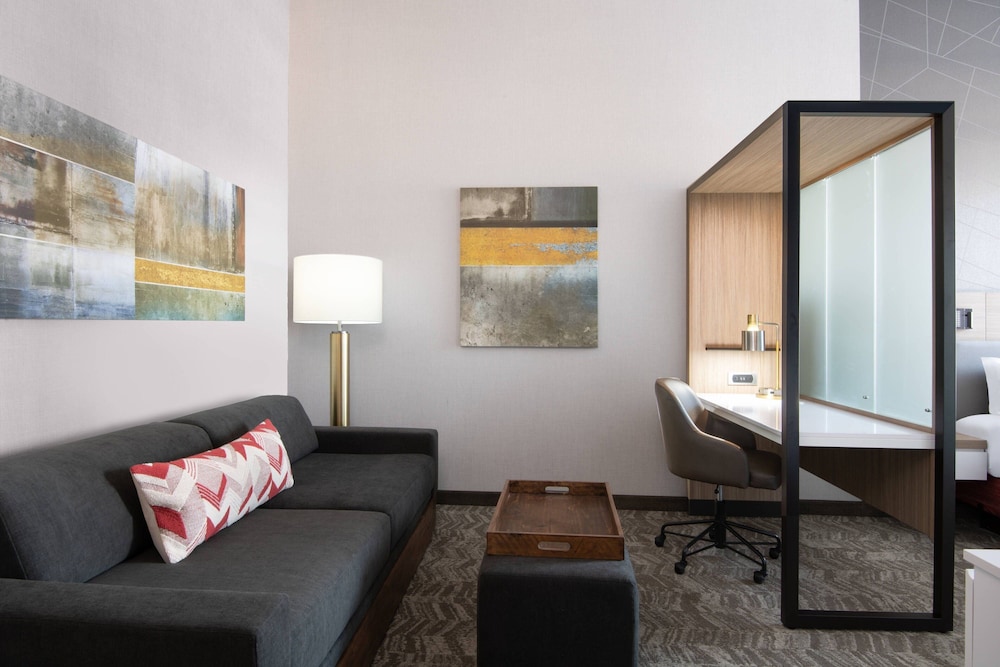 Suite, Multiple Beds - Photo 2