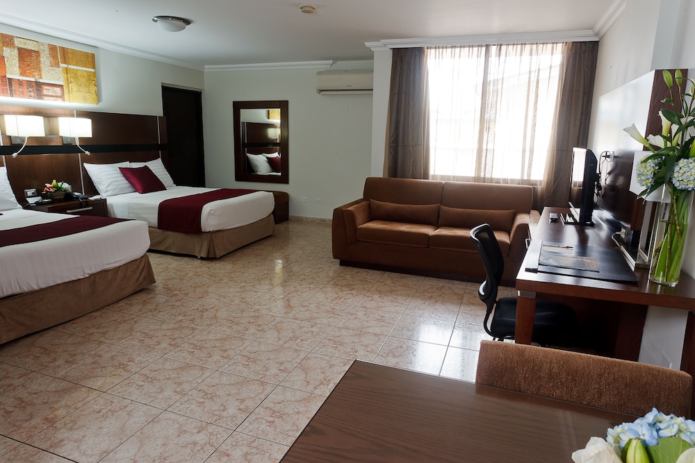 Premium Suite, 2 Double Beds