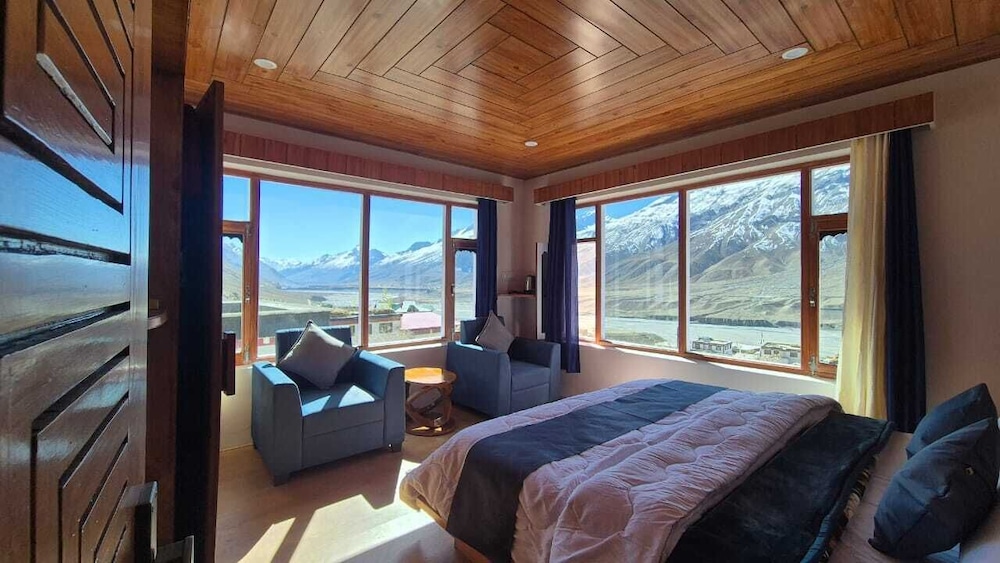 Superior Double Room, Mountain View