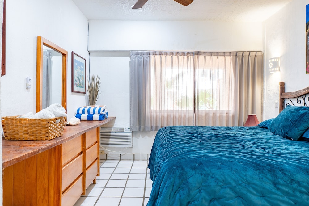 Condo, 1 Bedroom