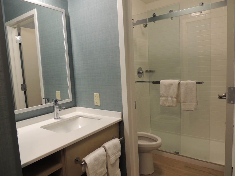 Superior Room, 2 Queen Beds - Photo 3