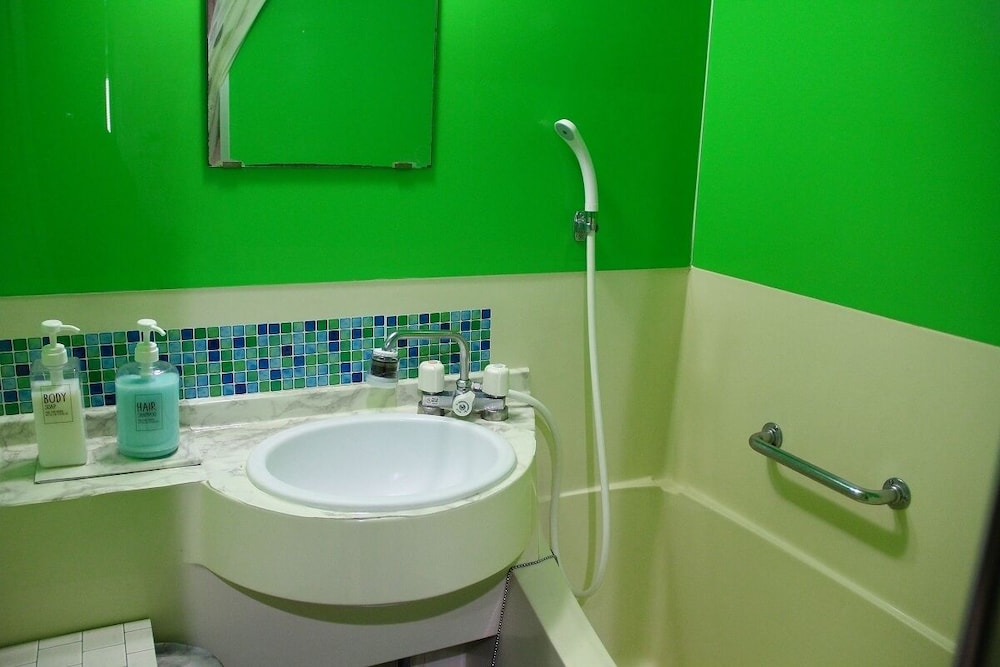 302 - Photo 4