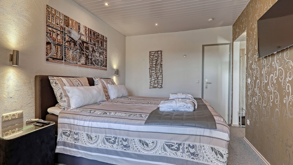 Suite, 1 Double Bed, Non Smoking photo 1