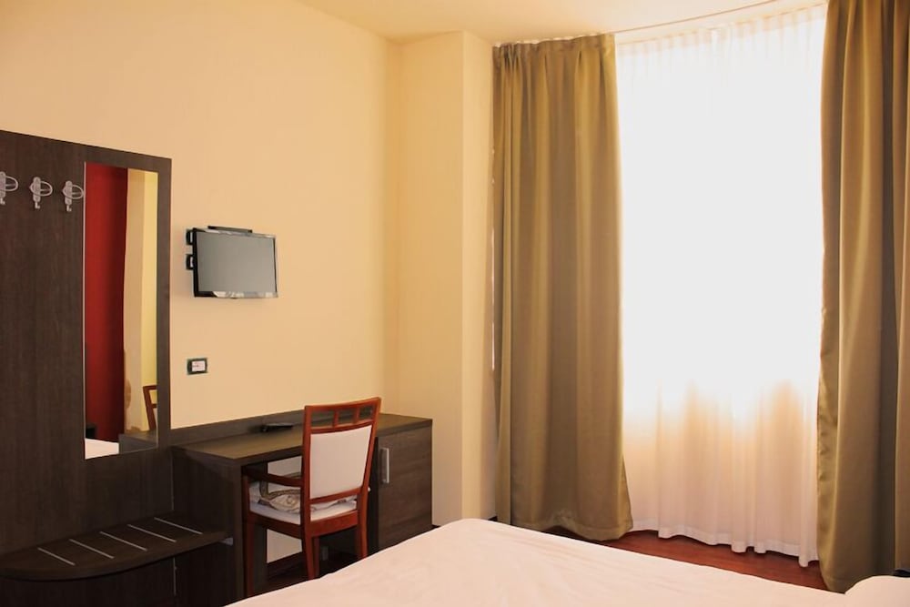 Superior Double Room Single Use, Pool Access