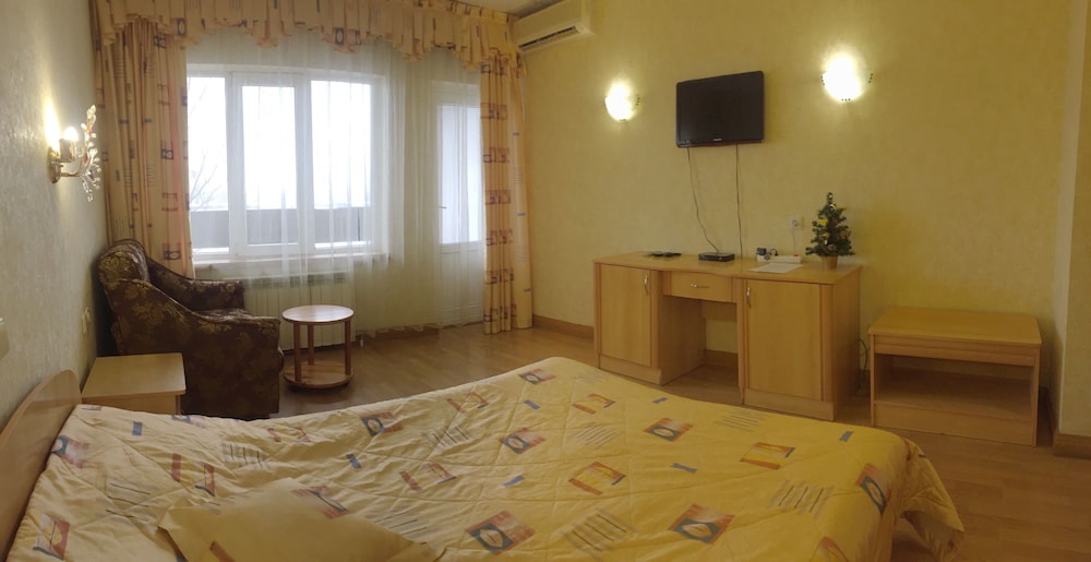 Deluxe Double Or Twin Room photo 2
