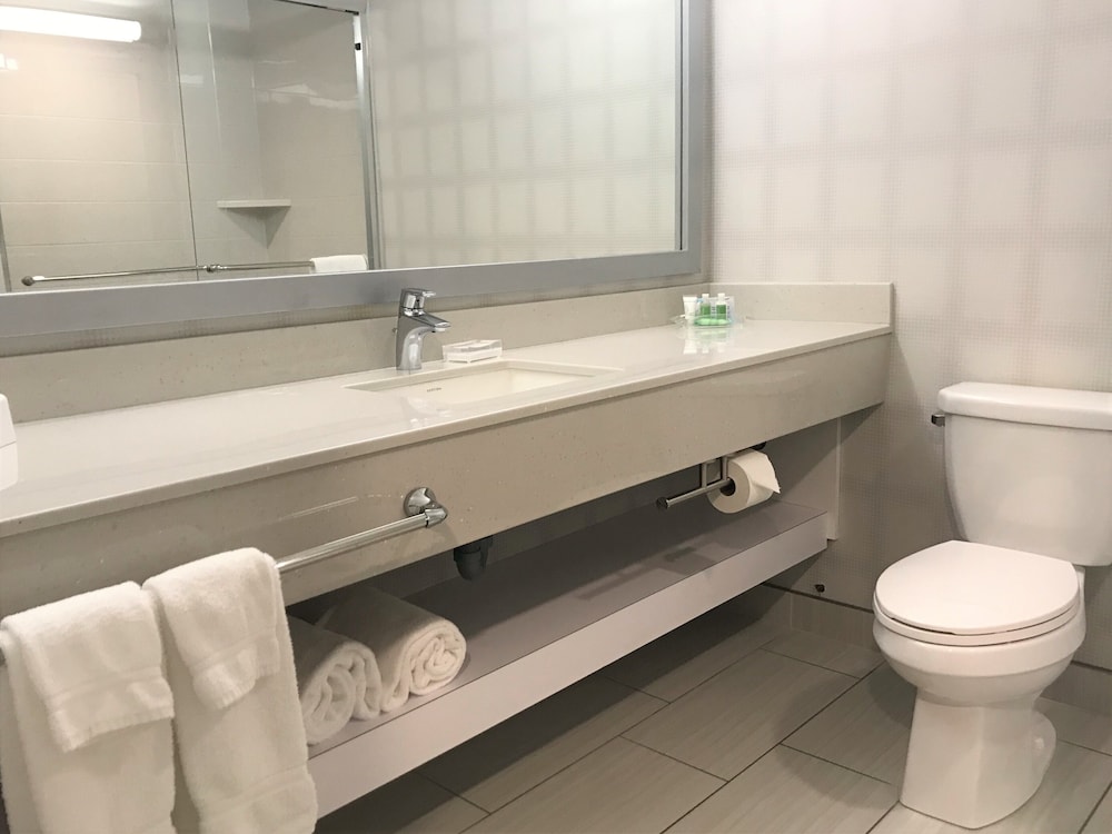 Suite, 1 Bedroom photo 3