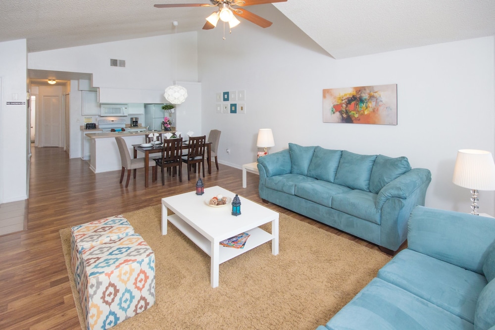 Condo, 3 Bedrooms