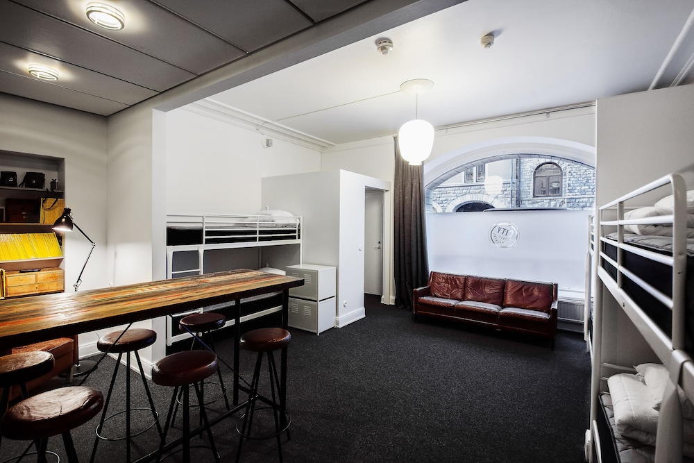 Superior Apartment, Multiple Beds thumbnail 5