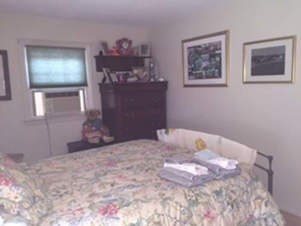 Triple Room, Ensuite (Equine Room) photo 2