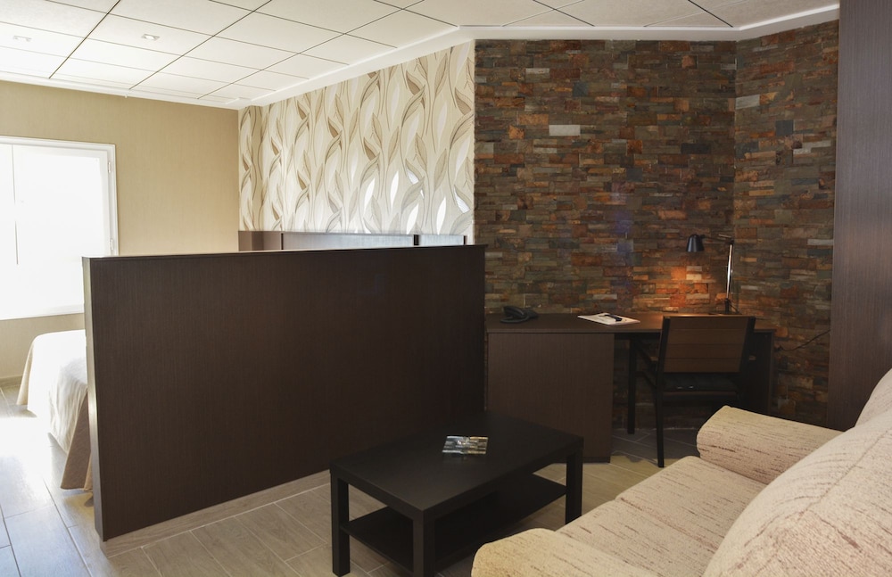 Junior Suite - Photo 11