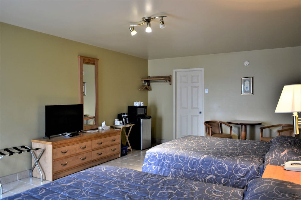 Comfort Room, 2 Queen Beds - Photo 4