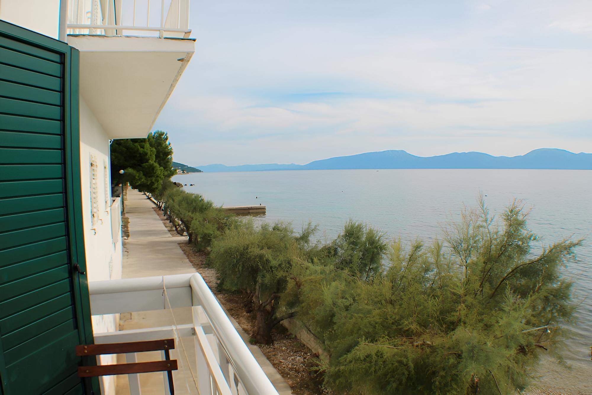 Apartment (Bale - right at the beach - A1 Plaza() photo 1