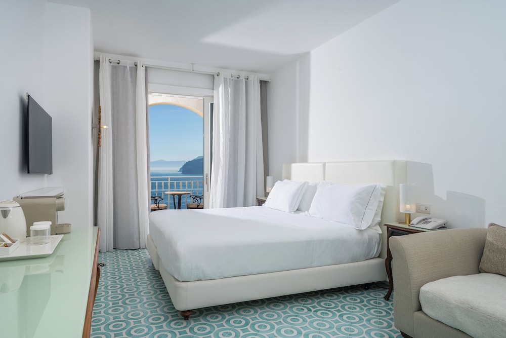 Superior Double Room, Balcony, Sea View - Photo 1