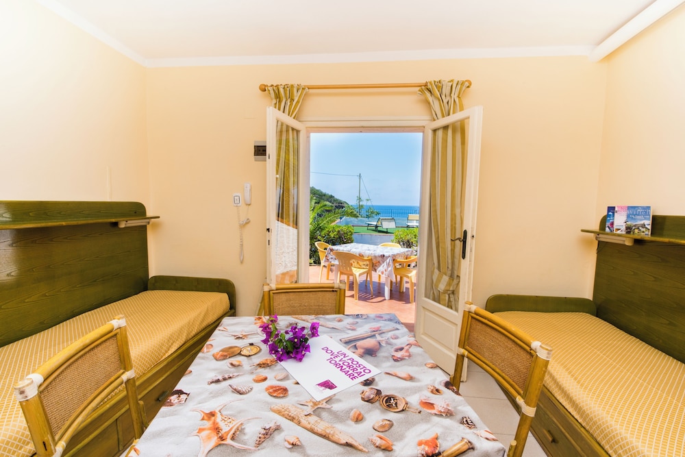 Family Room, 1 Bedroom, Kitchenette, Ground Floor