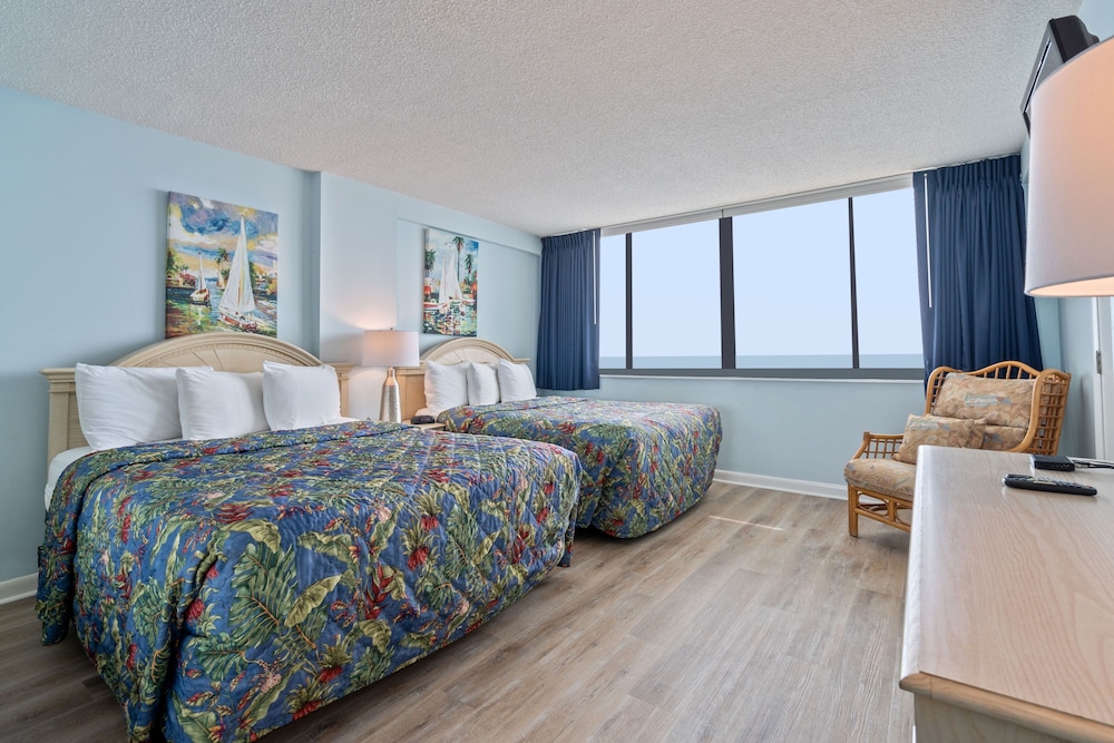 Suite, 2 Bedrooms, Non Smoking, Oceanfront photo 1