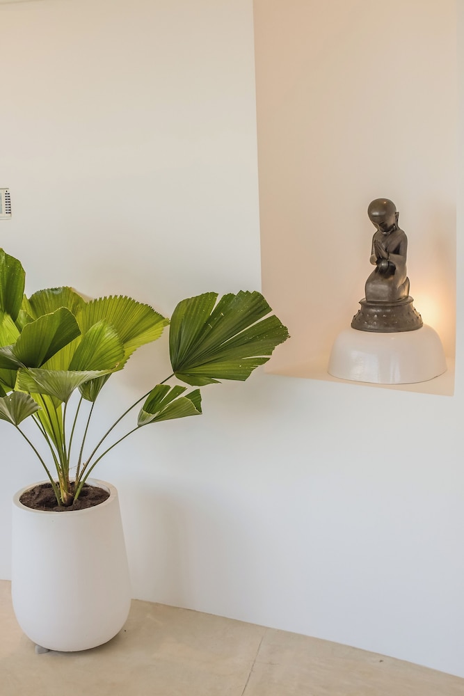 Signature Room - Photo 10