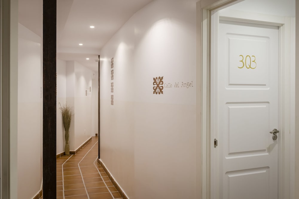 Double Room - Photo 19