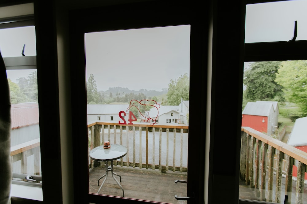 Queen Ensuite Chalet photo 3