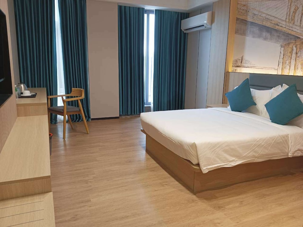 Executive Double Room, 1 Queen Bed, Balcony, City View photo 1