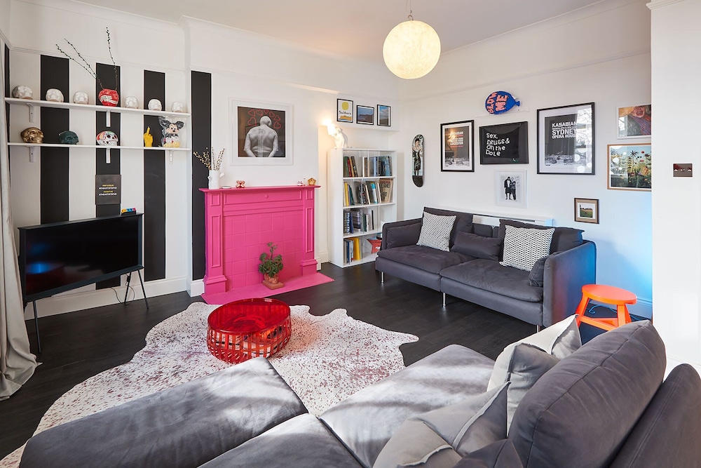 Apartment photo 1