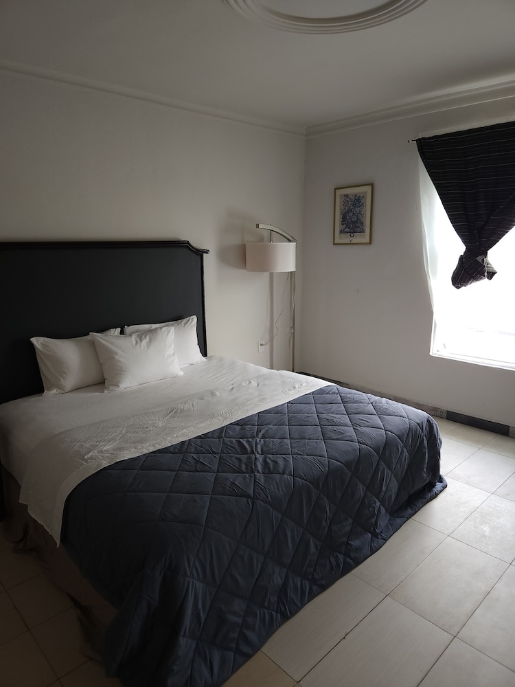 Luxury Single Room, Hill View