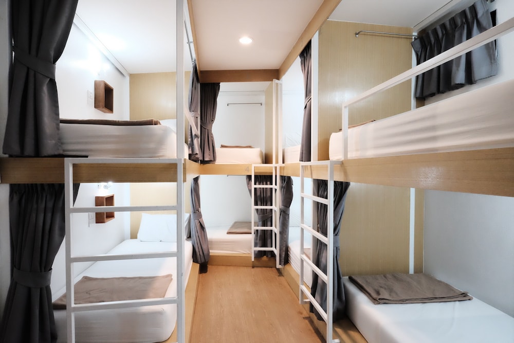 Female Dormitory photo 2