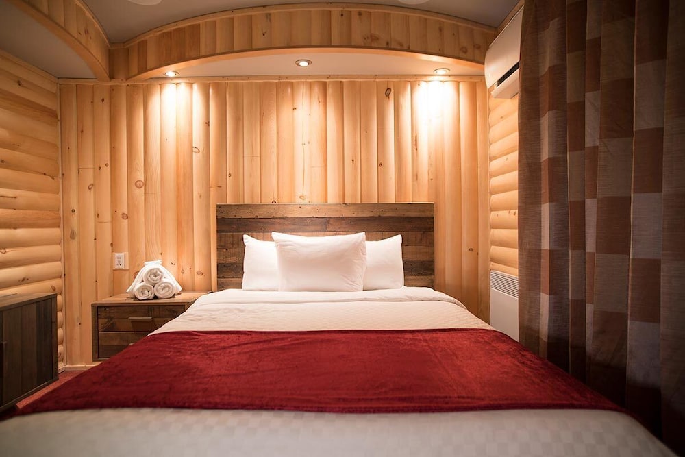 Signature Room
