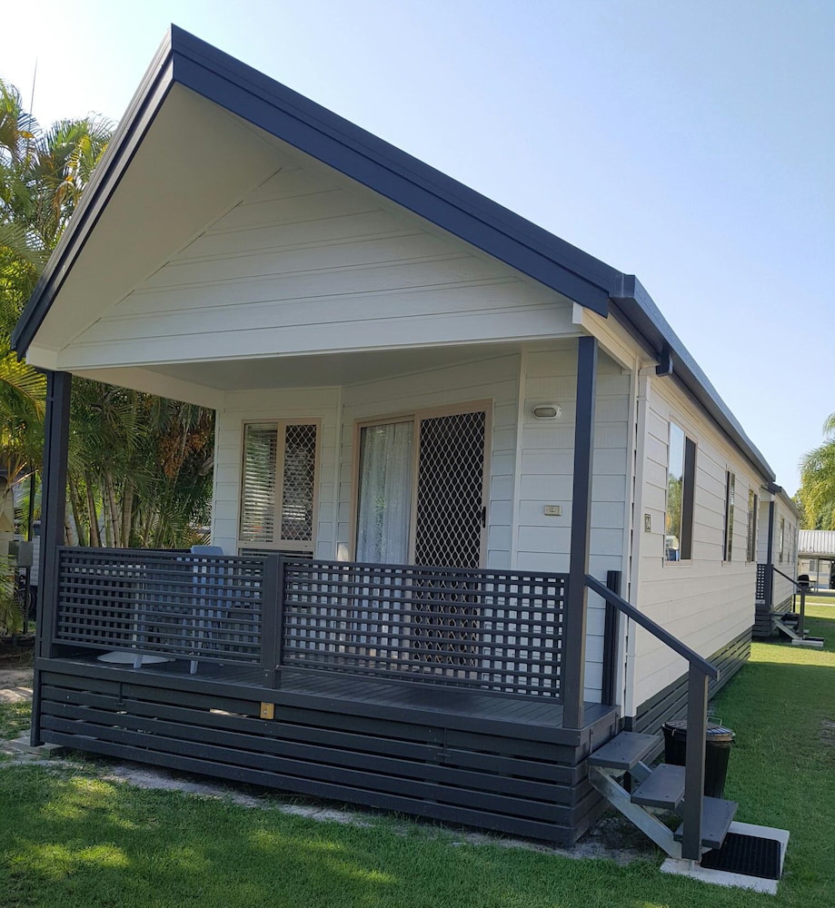 2 Bedroom Spa Villa - Sleeps 4 photo 2