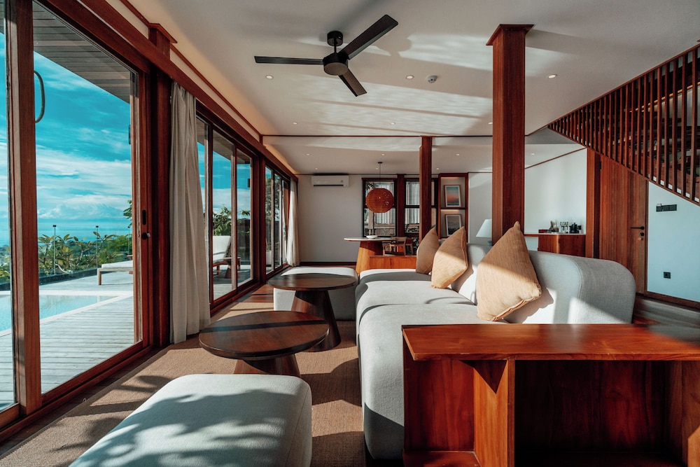 Ocean View Villa 2-Storey - Photo 9