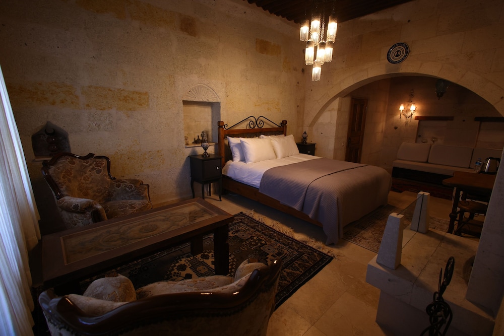 Royal Suite photo 2