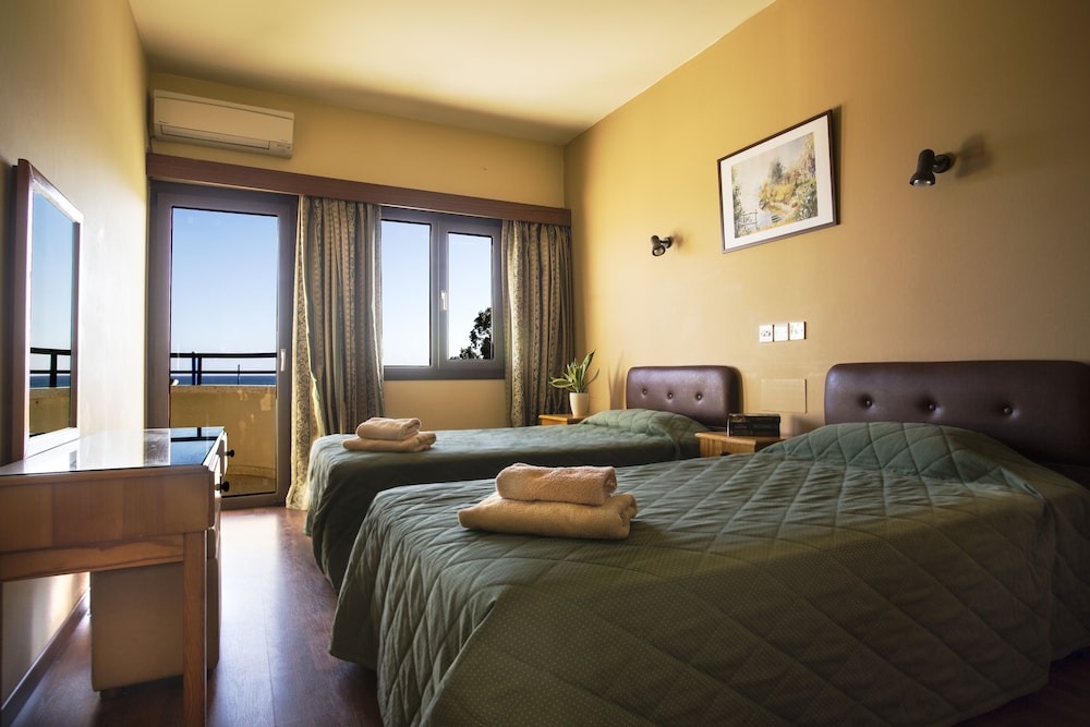 Standard Apartment, 1 Bedroom, Sea View (Single Beds) - Photo 2