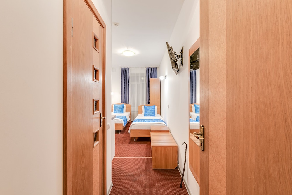 Classic Double or Twin Room photo 3