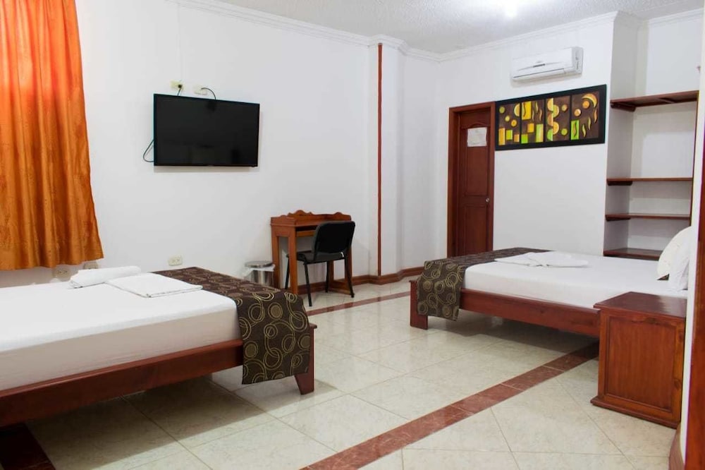 Twin Room, Multiple Beds