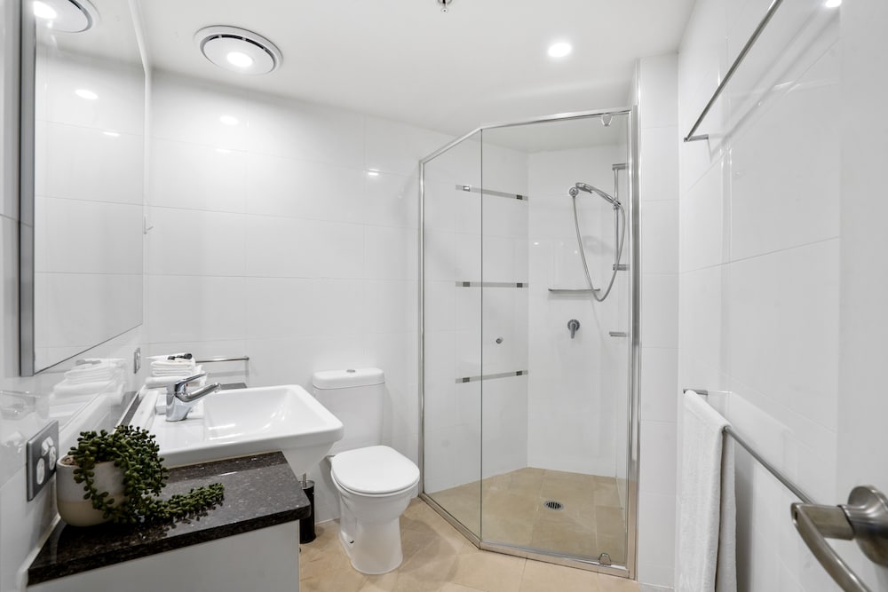 Apartment, 2 Bedrooms - Photo 10