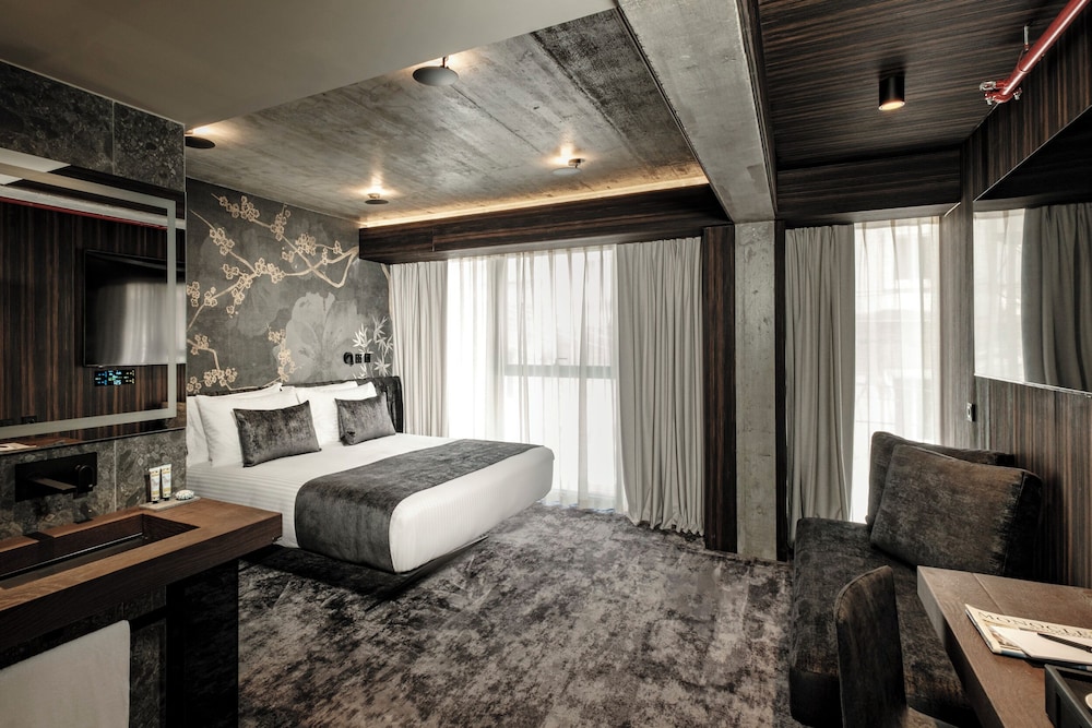 Junior Triple Room, Terrace