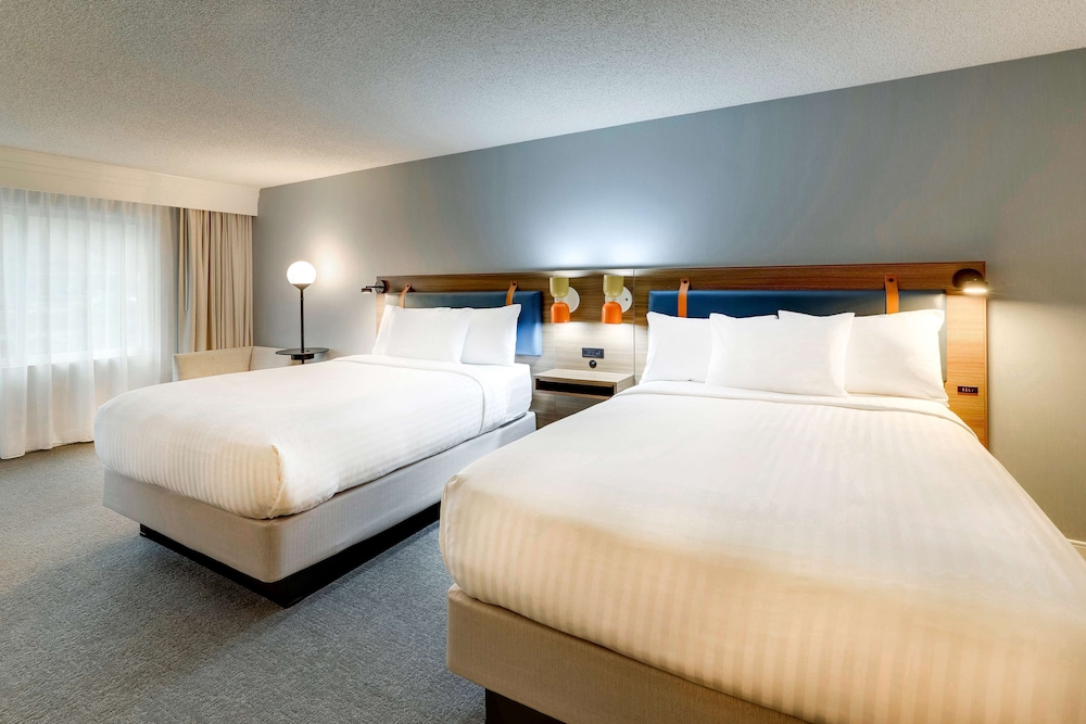 Deluxe Room, 2 Queen Beds - Photo 5