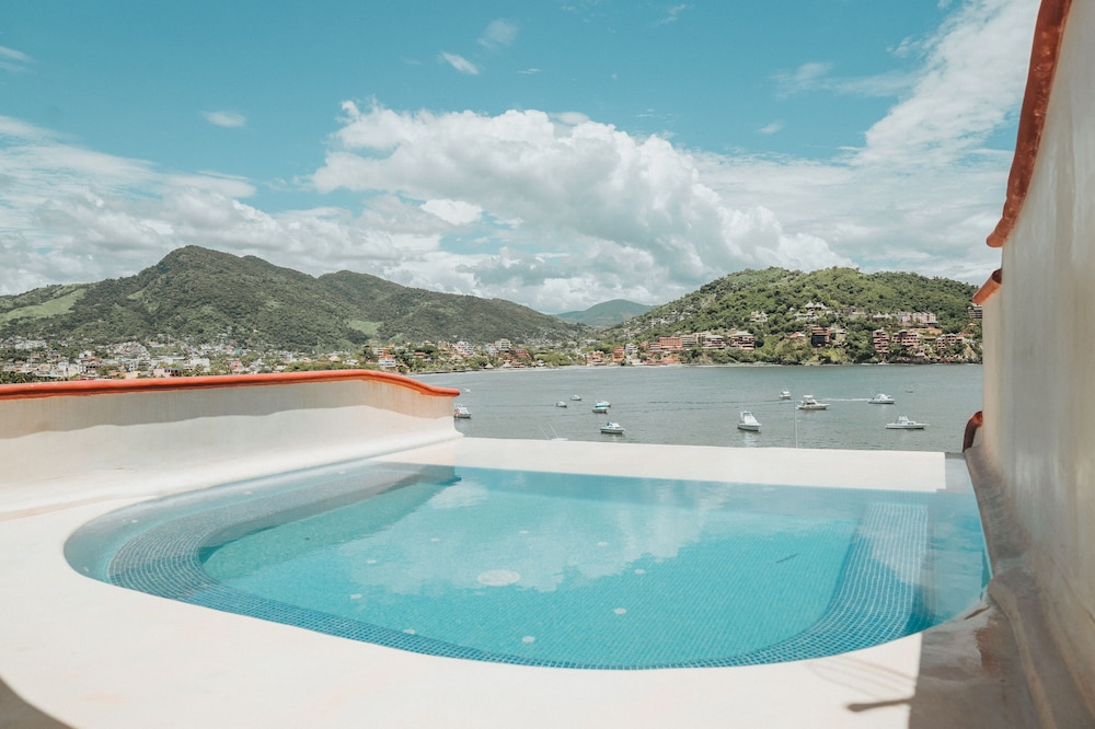 Premium Room, Private Pool, Sea View photo 2