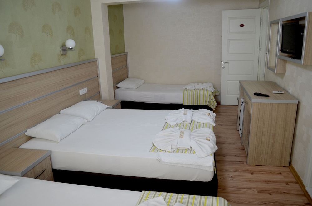 Quadruple Room photo 1